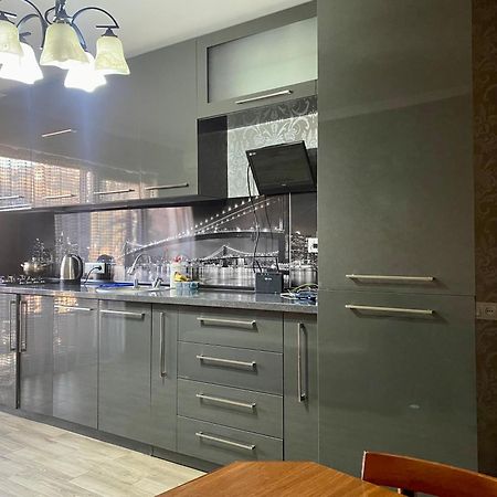 Apartment In Kutaisi Varlamishvili Екстер'єр фото